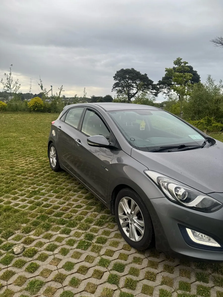 Hyundai i30 - Image 2