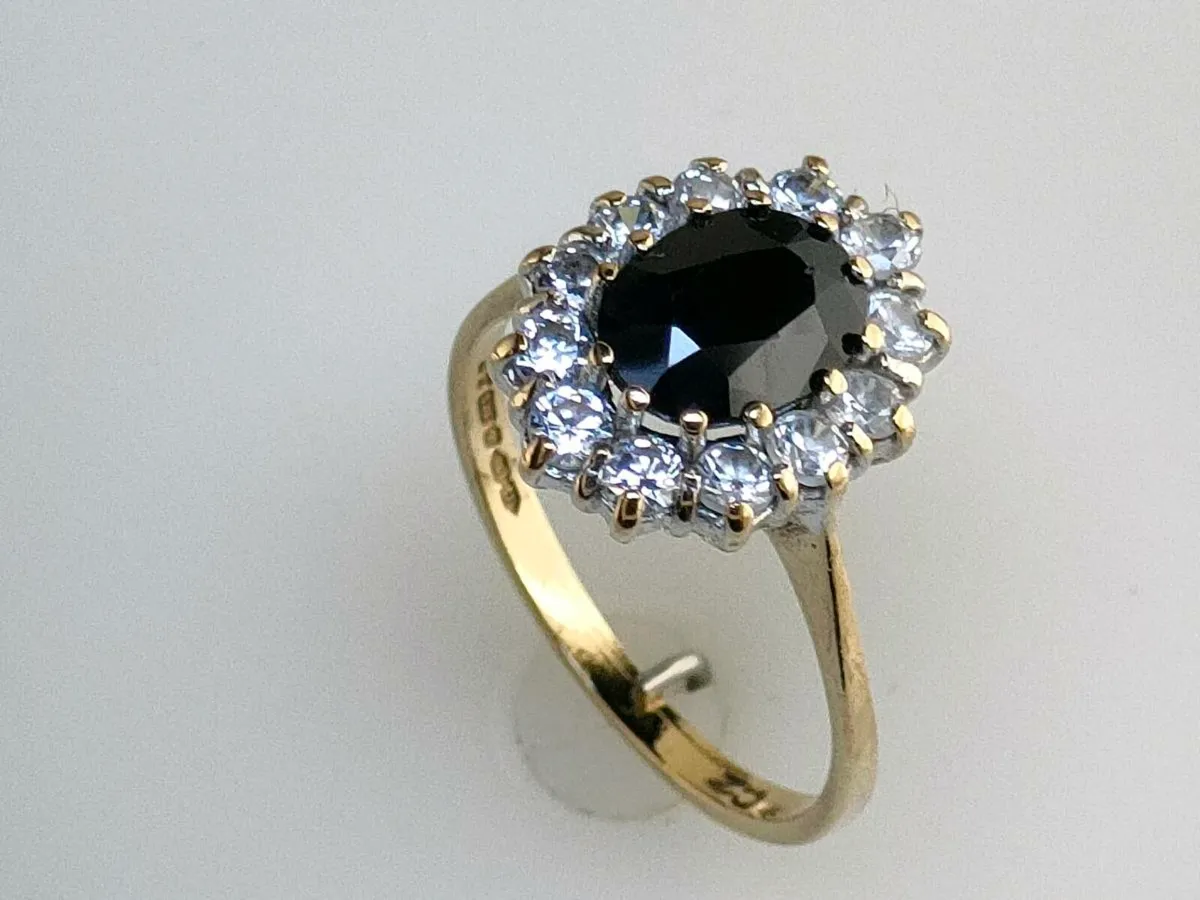 9ct Gold Princess Diana Ring - Image 2