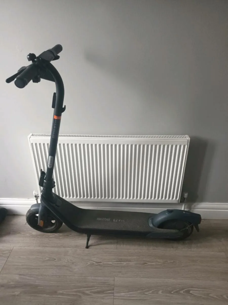 E-Scooter, Segway Ninebot E2 Pro - Image 2