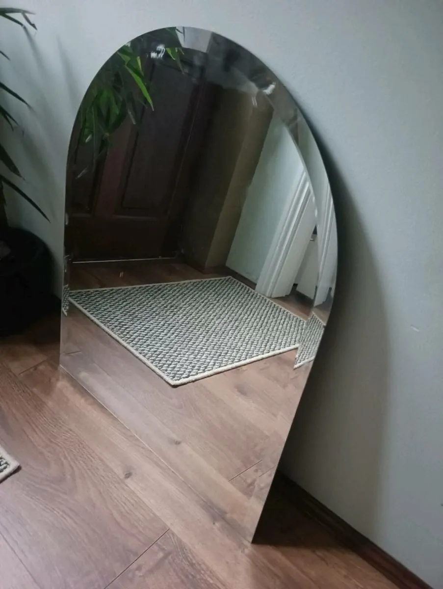New beveled glass mirror,15 Euro - Image 1