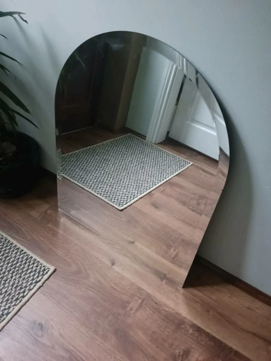 New beveled glass mirror,15 Euro - Image 4