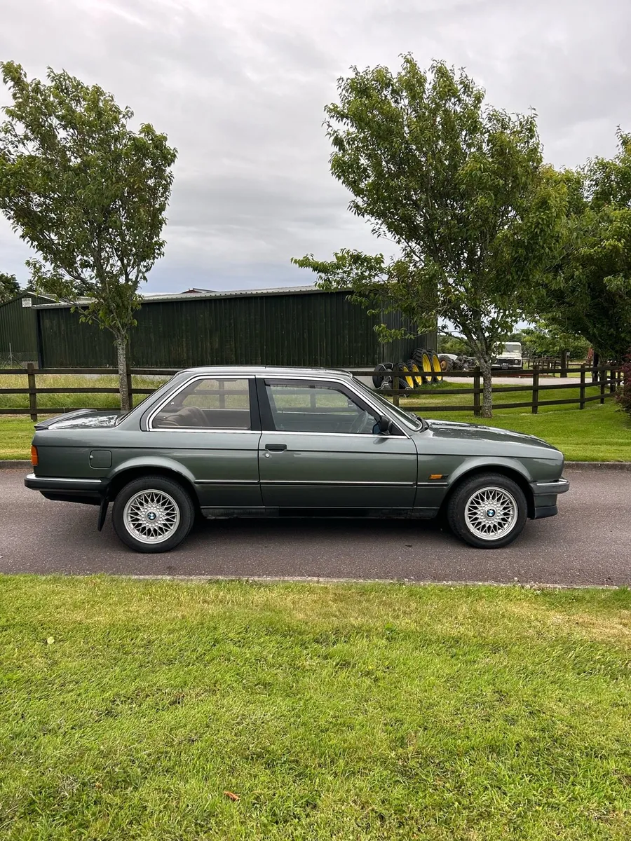 BMW E30 320i - Image 3