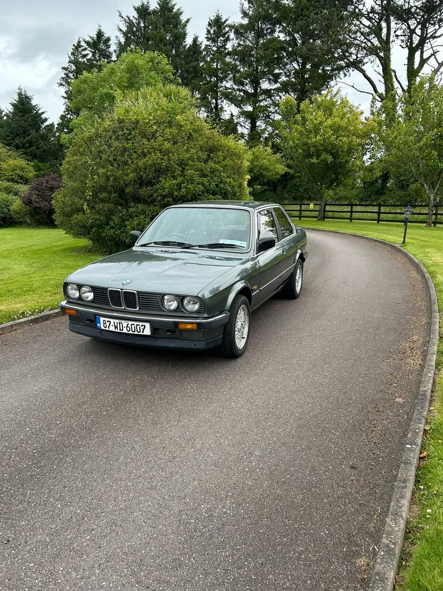 BMW E30 320i - Image 4