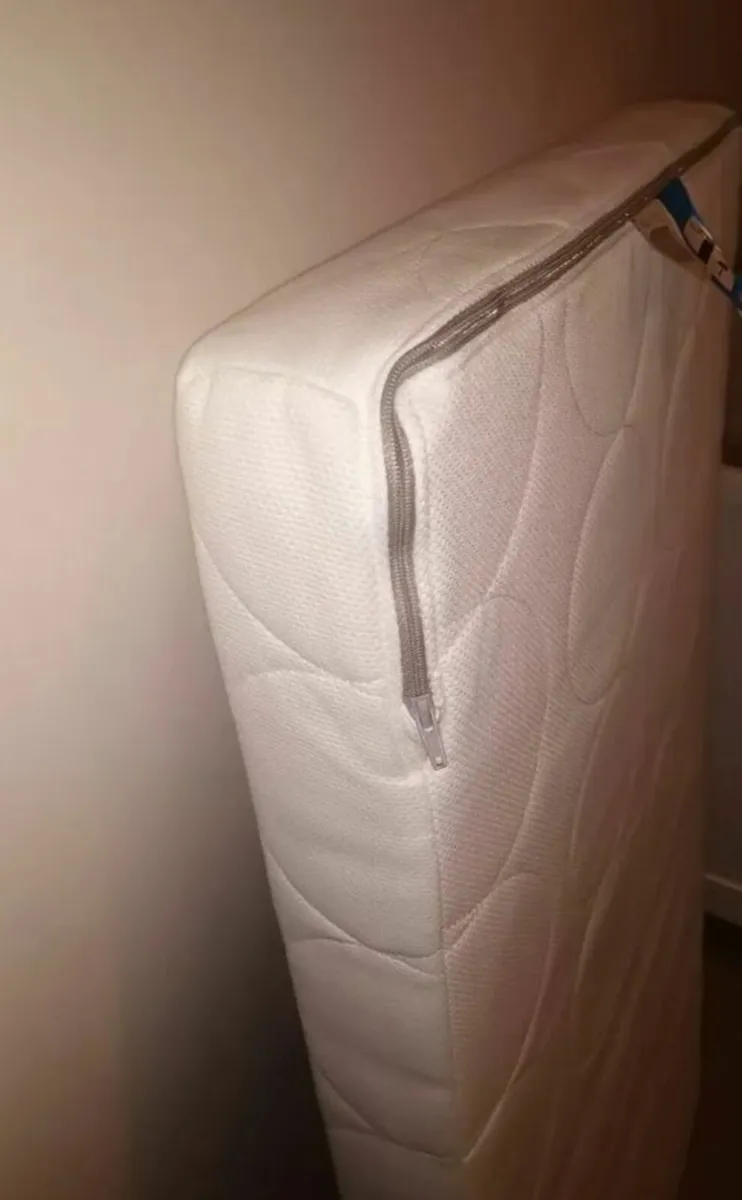 Baby cot with mattress 120x60 - Image 3