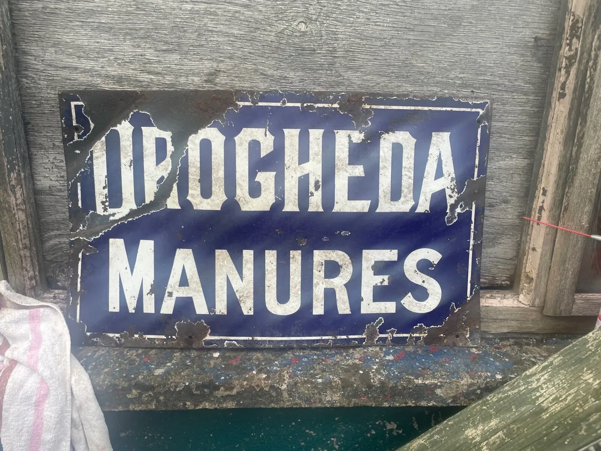 Vintage sign - Image 1