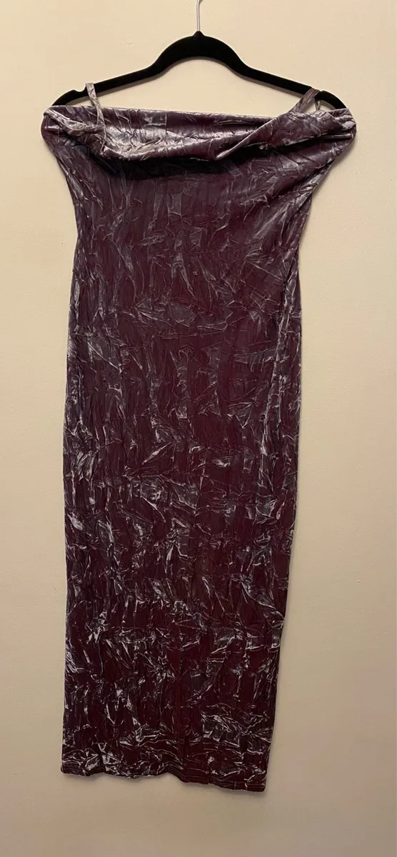Velour fitted dress - Image 2