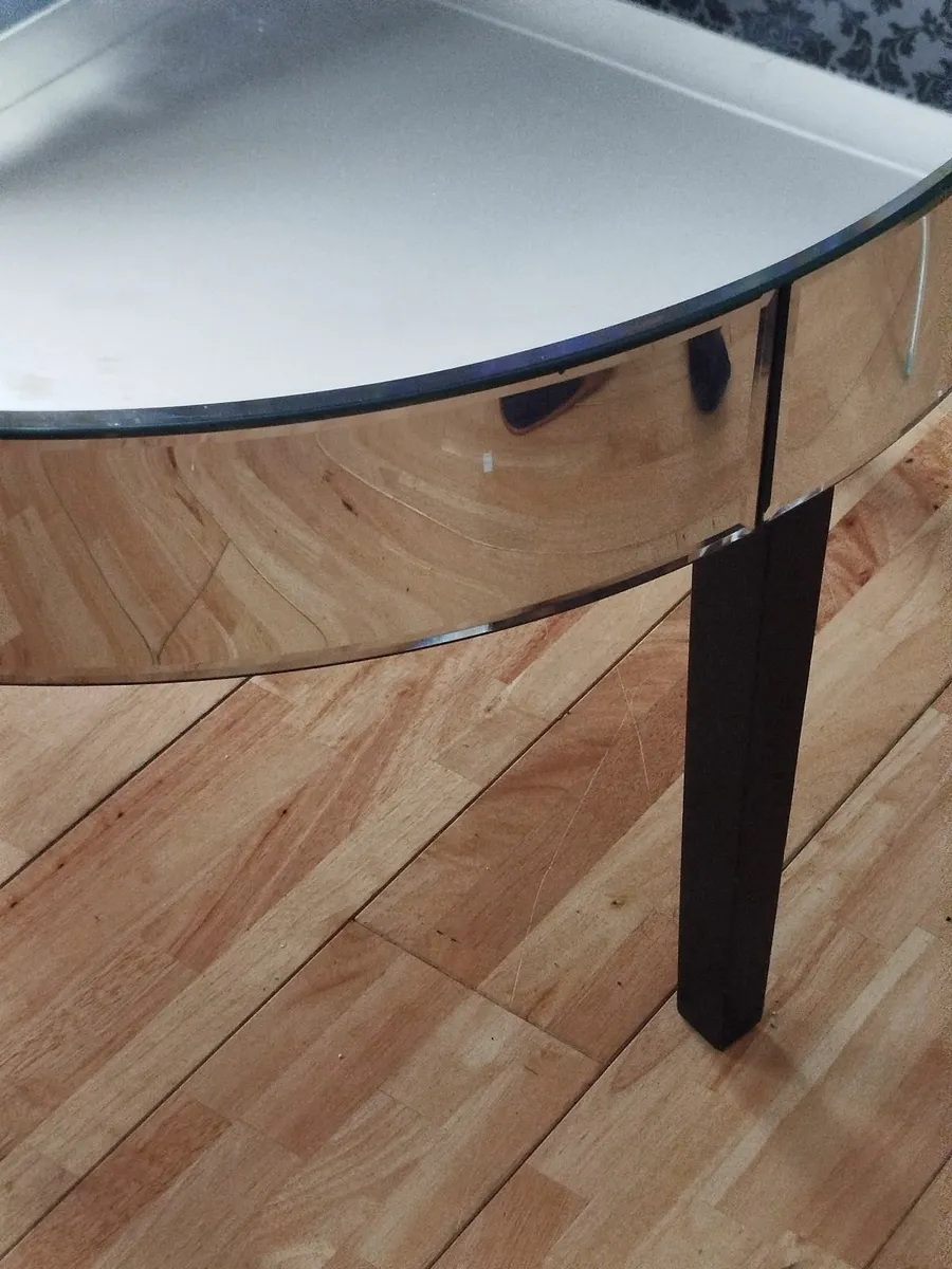 Laura Ashley Large Gatsby Mirrored Coffee Table - Image 1