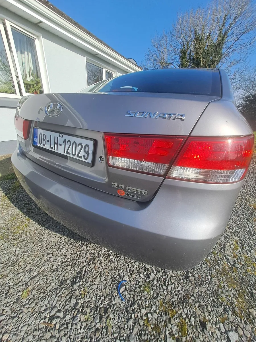 Hyundai Sonata 2008 - Image 3