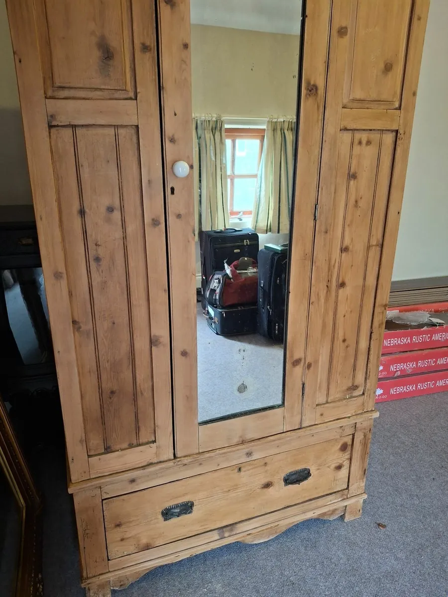 Antique pine wardrobe.     Measurements 187cm h - Image 3