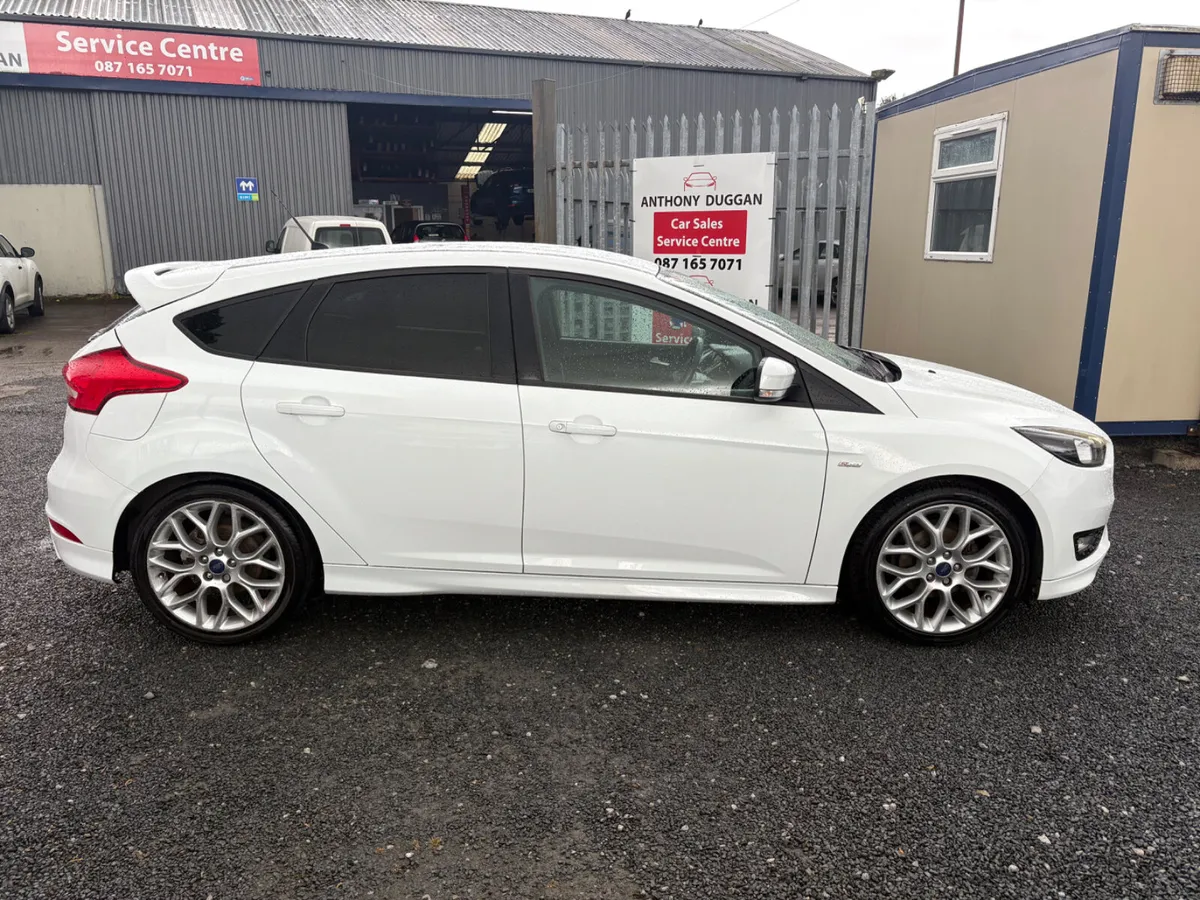 2017 Ford Focus st line 1 ltr - Image 2
