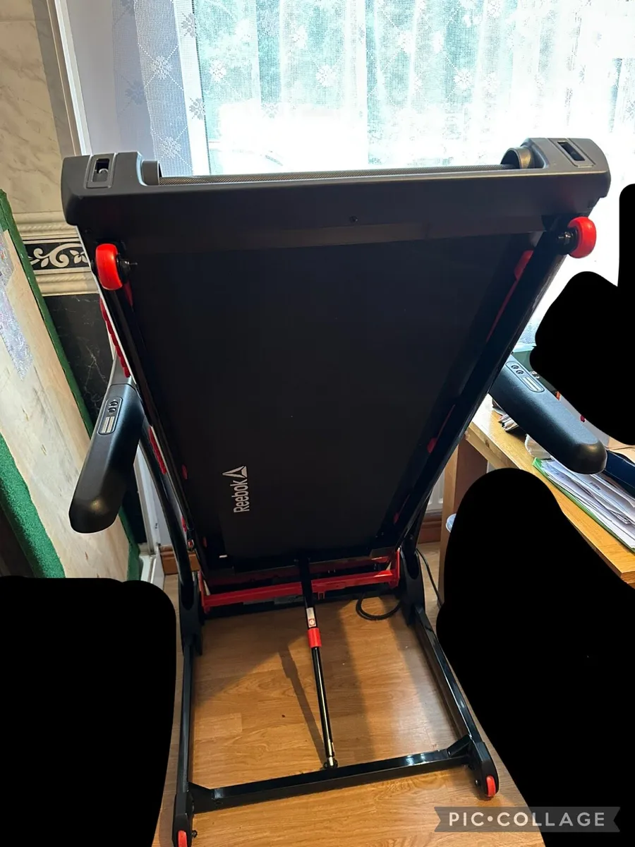 Reebok One GT40S Treadmill - Image 2