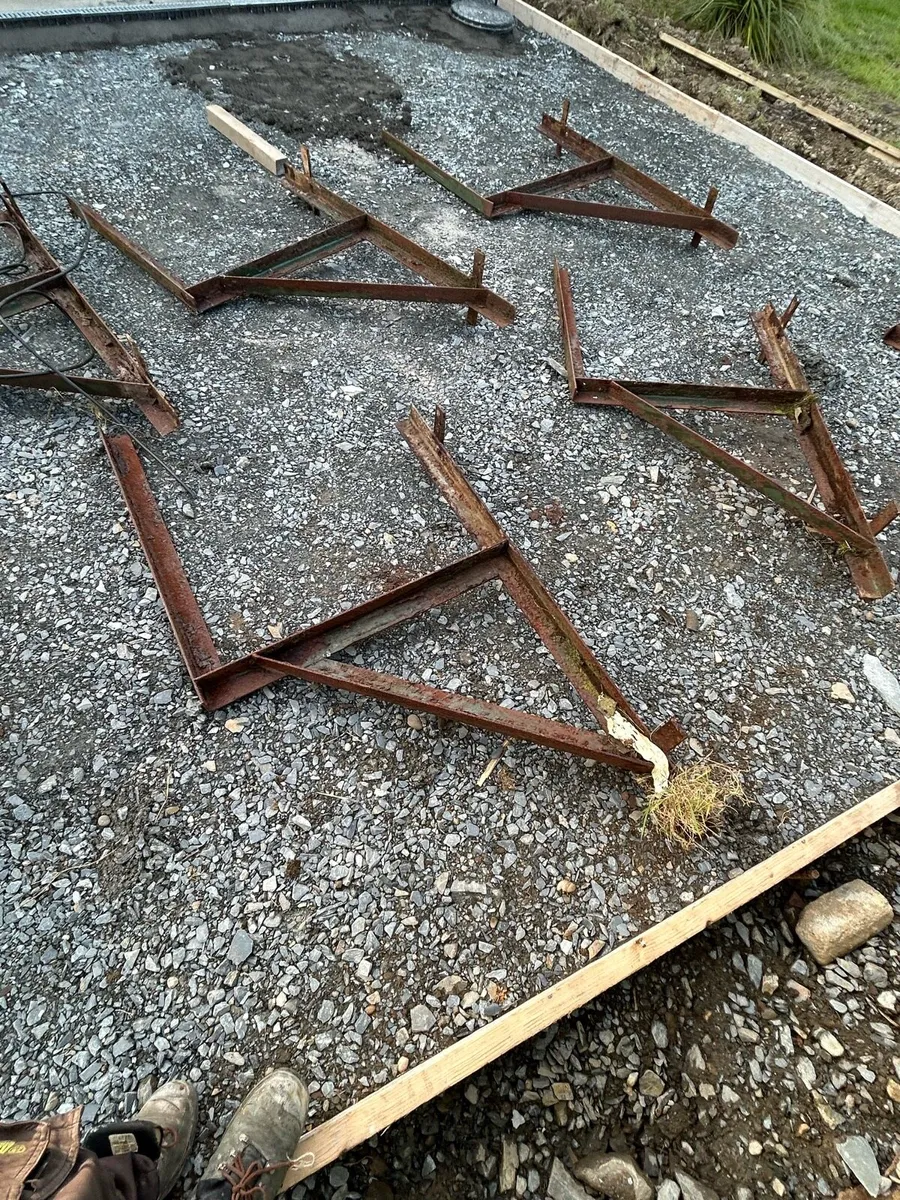 Angle iron - Image 2