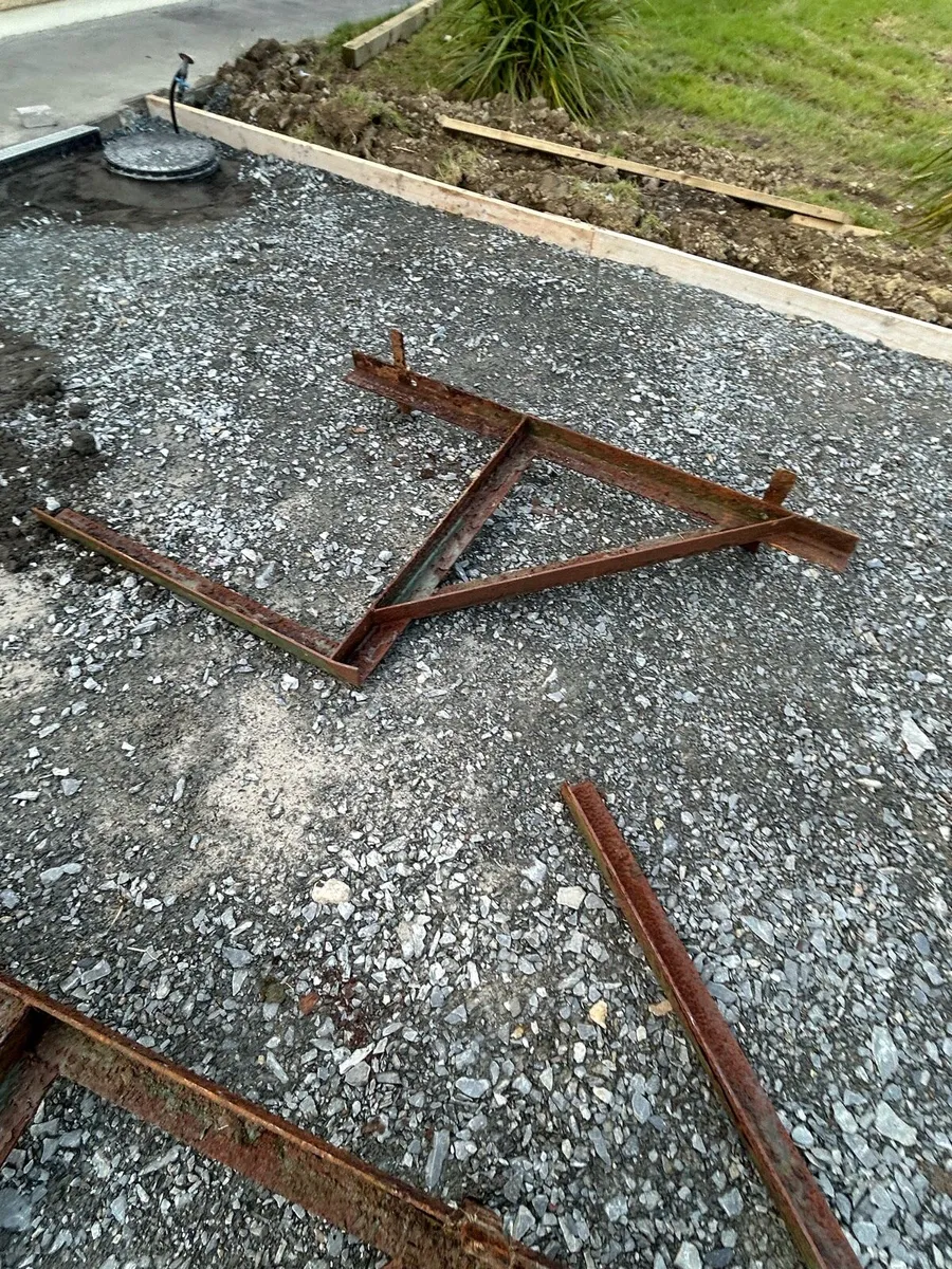 Angle iron - Image 3