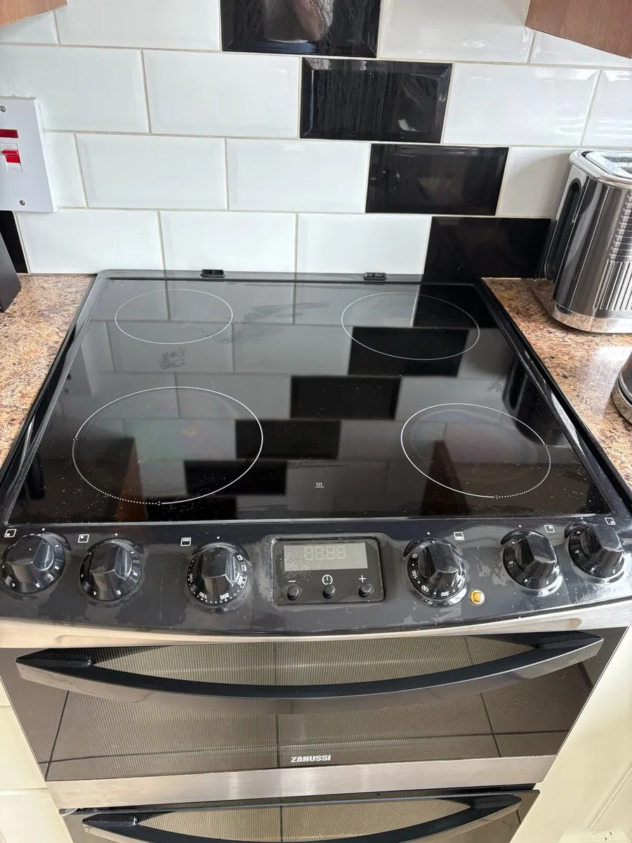 Zanussi electric cooker - Image 2