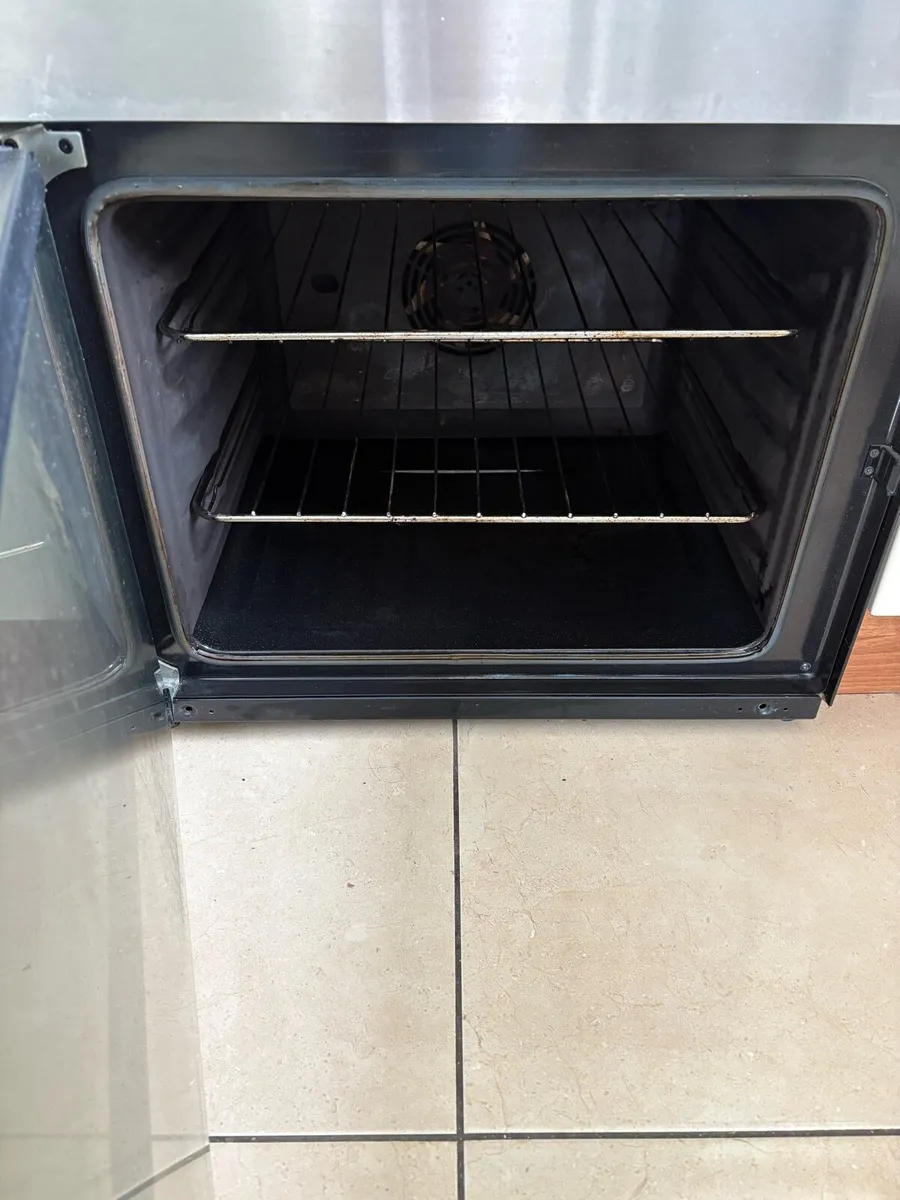 Zanussi electric cooker - Image 4