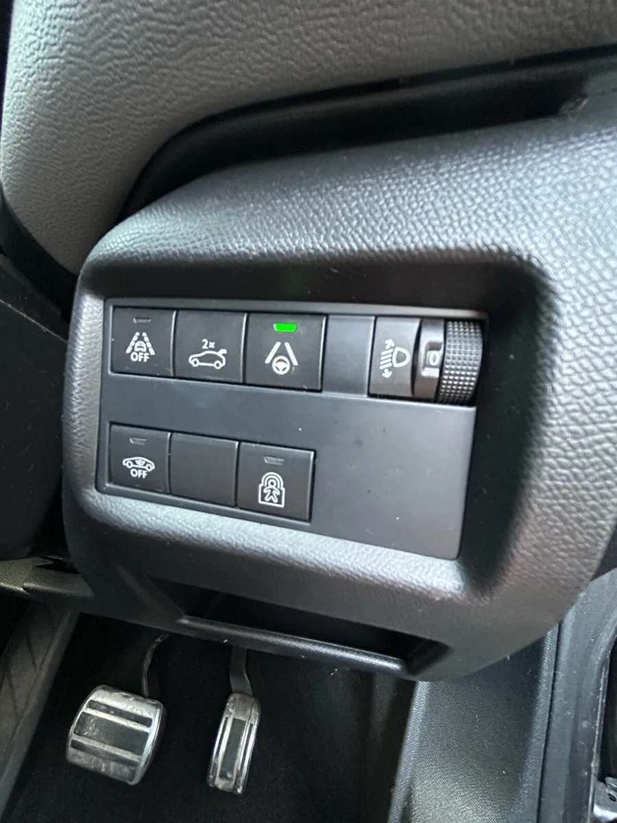 Citroen C5 Aircross Flair Plus Top Spec Automatic - Image 4