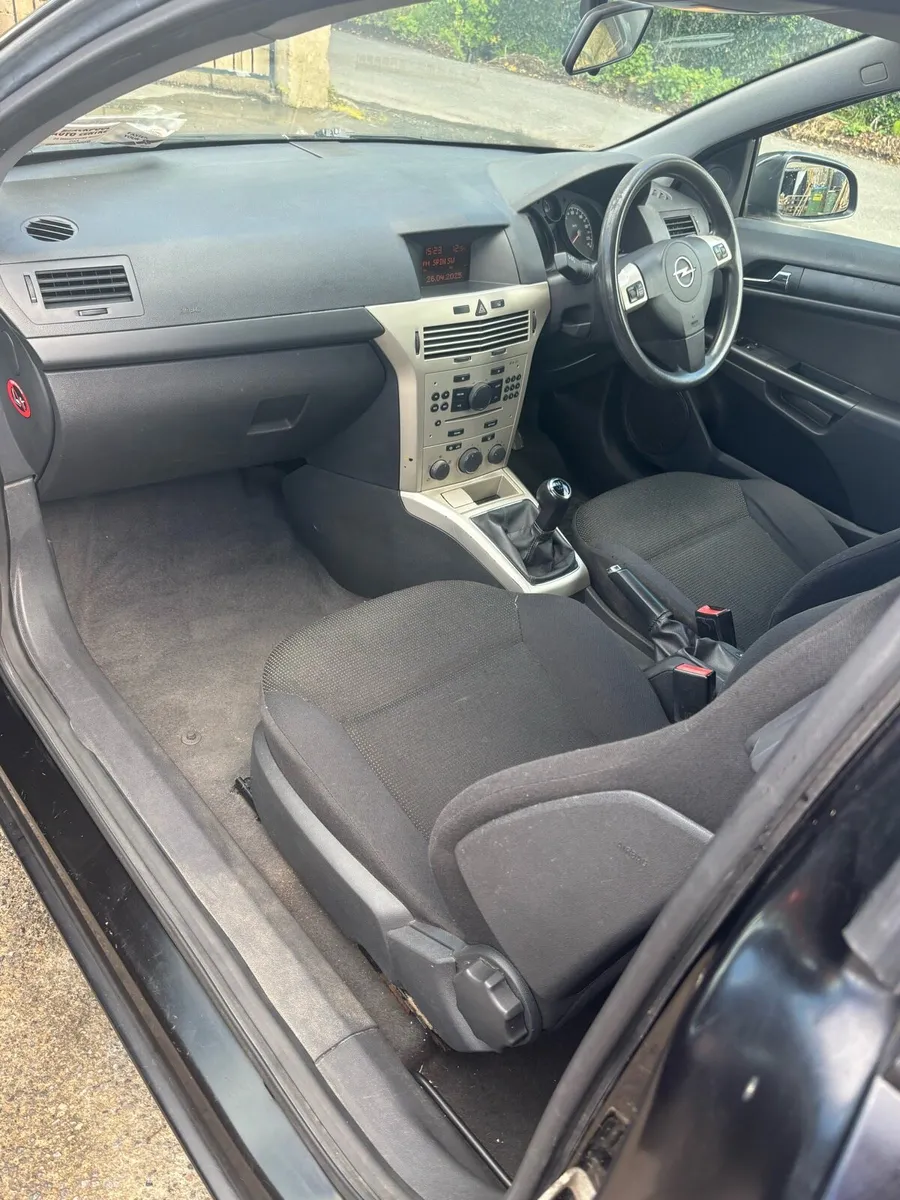 Opel Astra Van car - Image 4