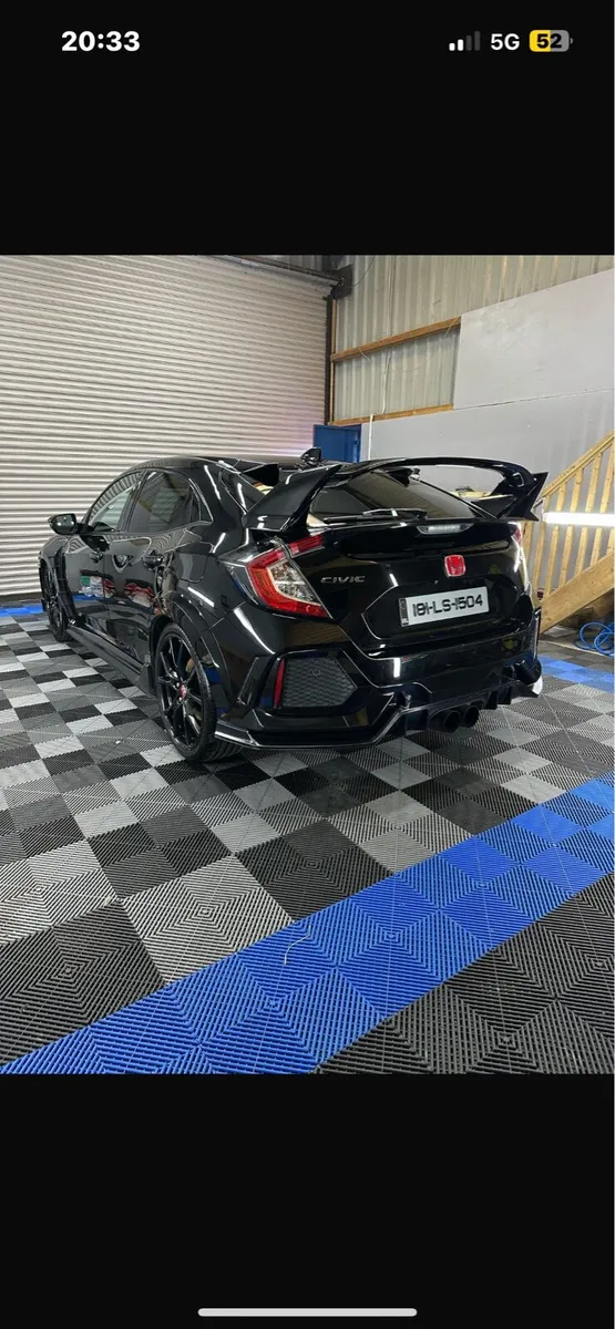 Honda civic FK8 - Image 2