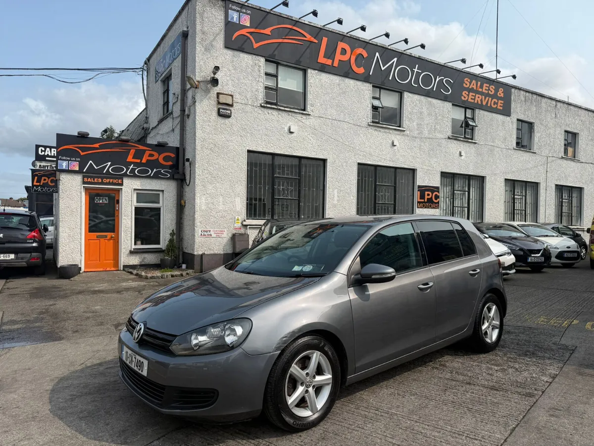 Volkswagen Golf 2010 - Image 2