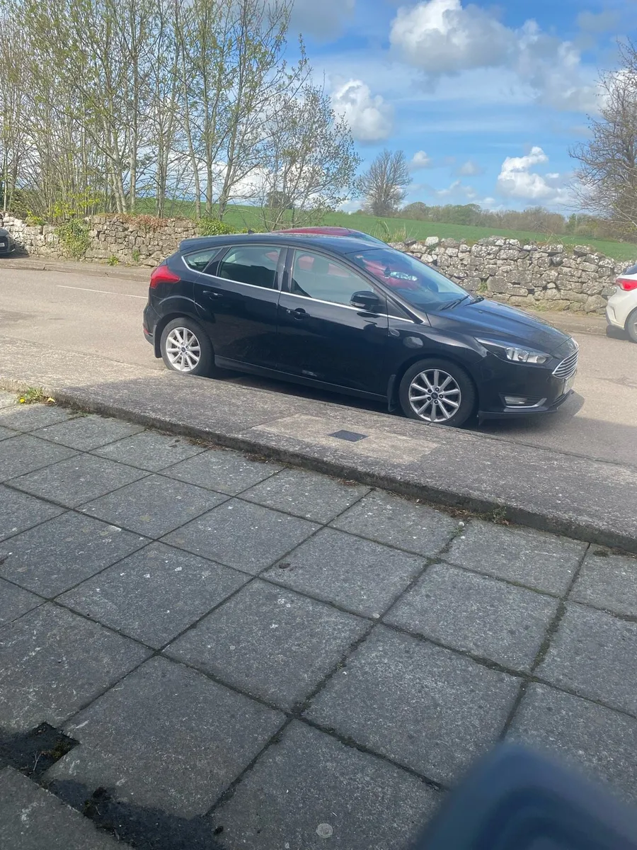 2015 ford focus - Image 1