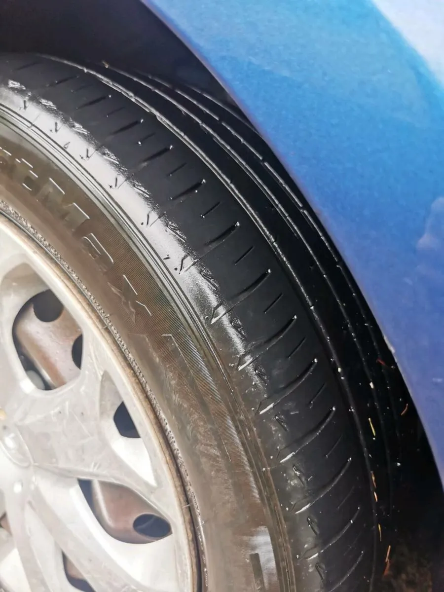 Ford Focus 1.4 2008 - Image 2