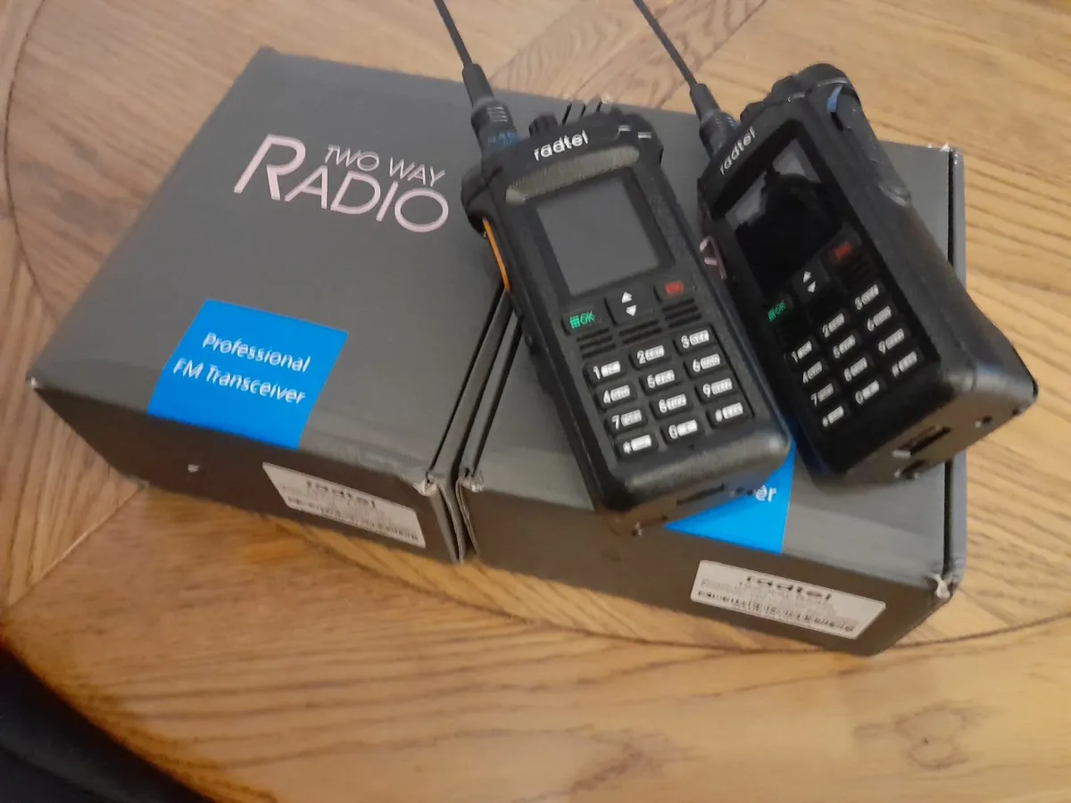 Walkie-talkies - Image 2