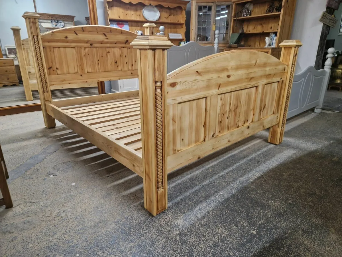 5ft pine panel bed - Image 3