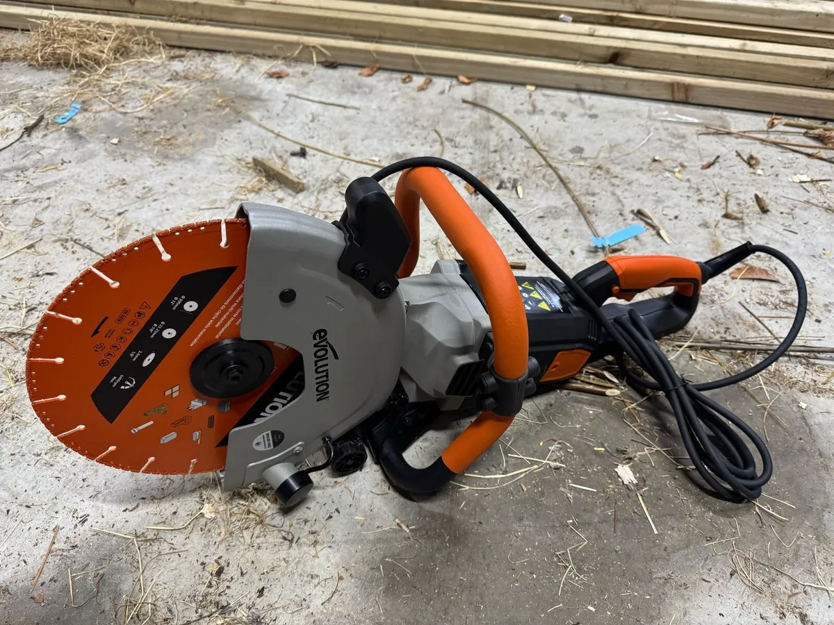 Concrete saw - Image 1