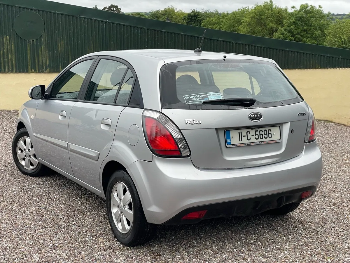 2011 Kia Rio nct07/26 tax02/26 - Image 4