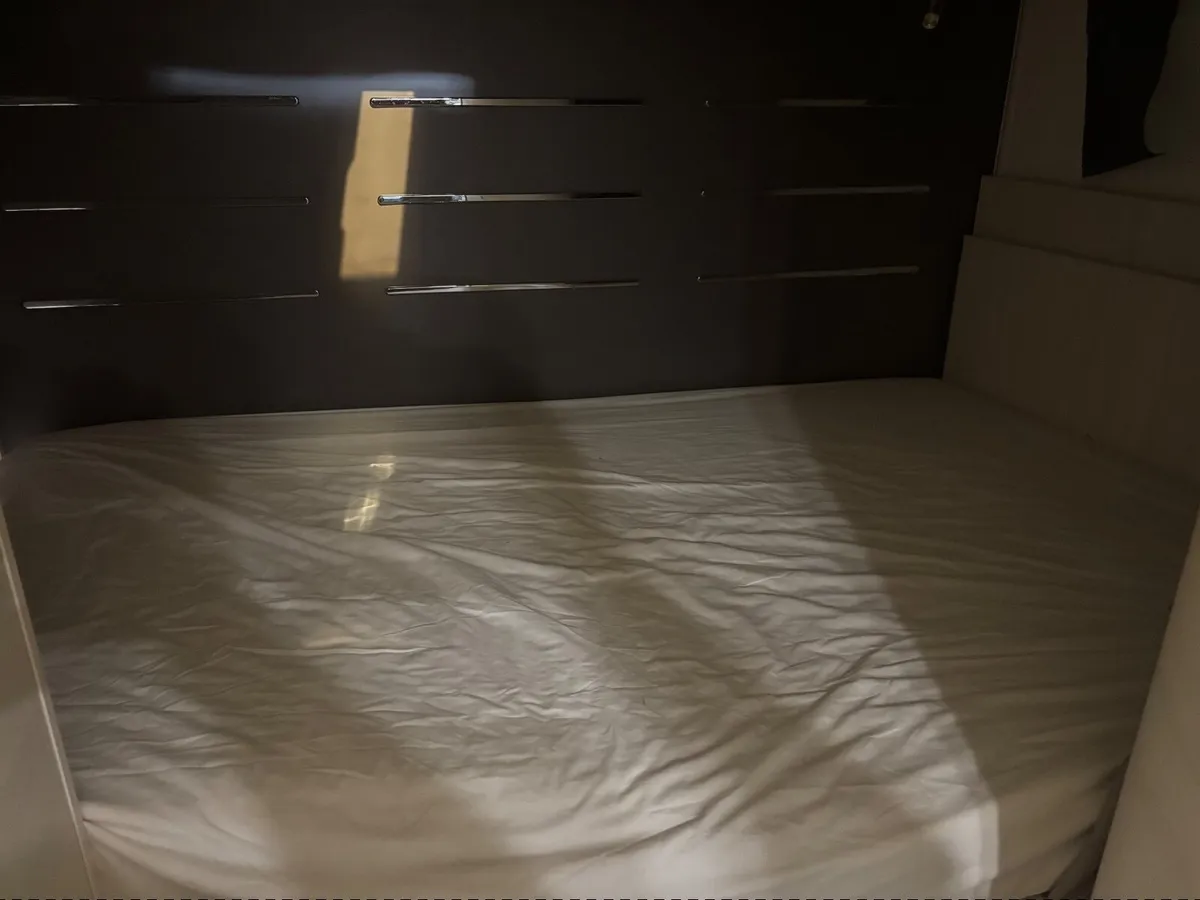Motorhome - Image 3