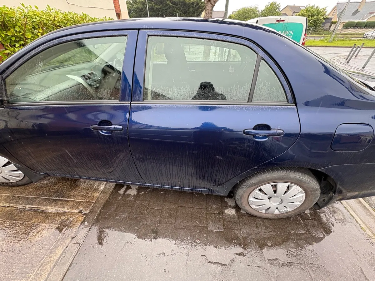 Toyota Corolla 2008 - Image 3