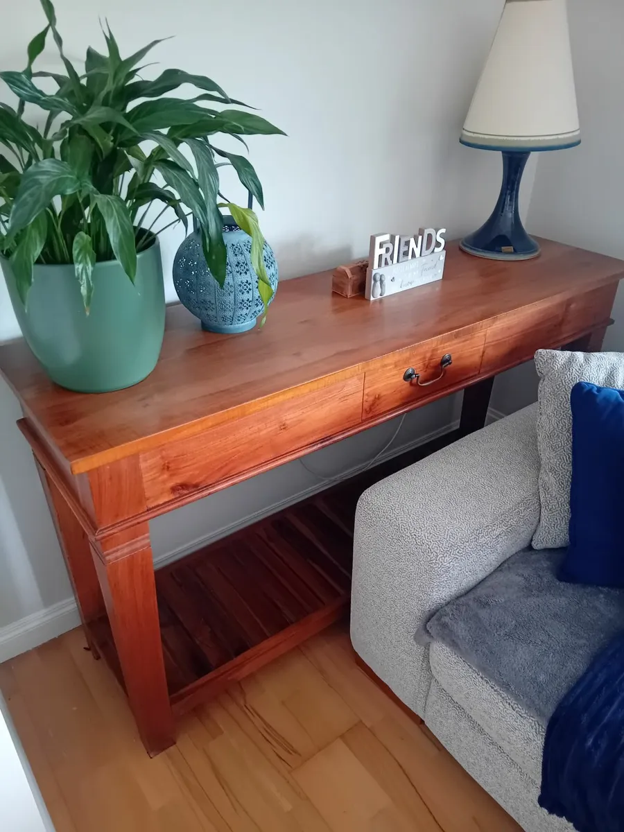 Beautiful Batavia Side Board/Table - Image 2