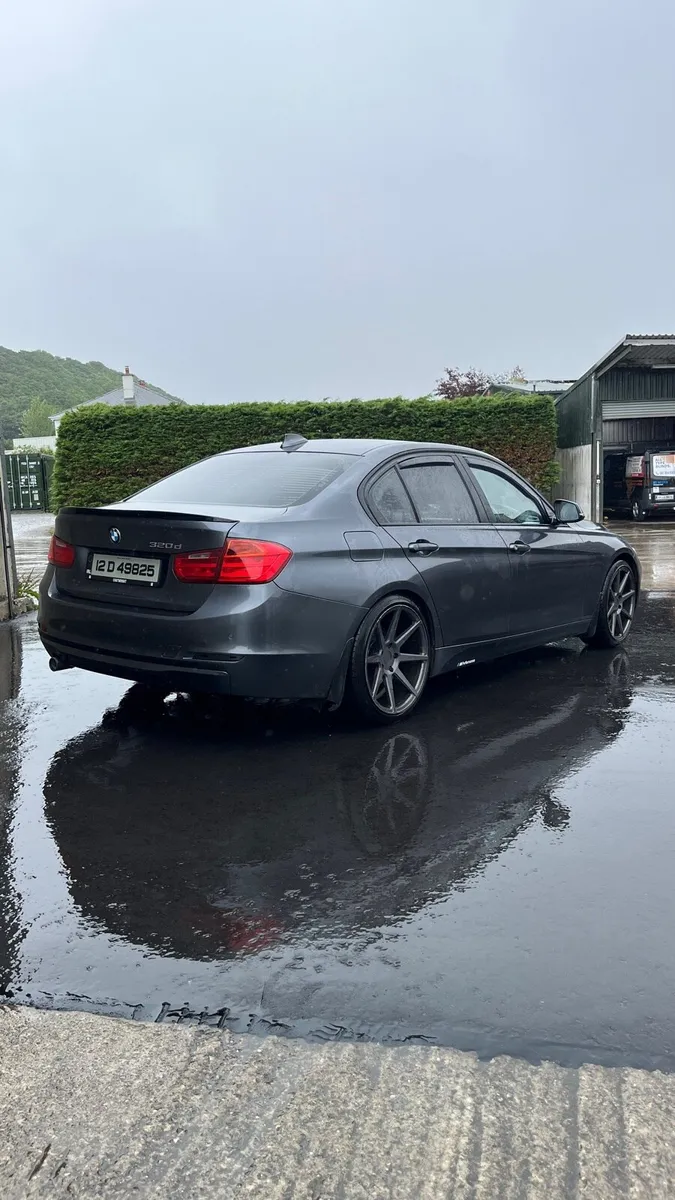 BMW f30 - Image 2