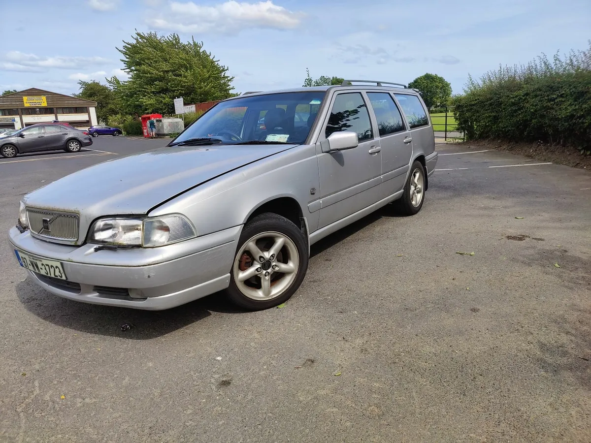 Volvo V70 1997 - Image 1