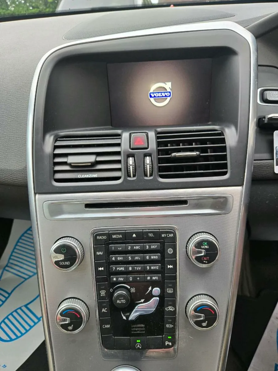 Car - Image 3