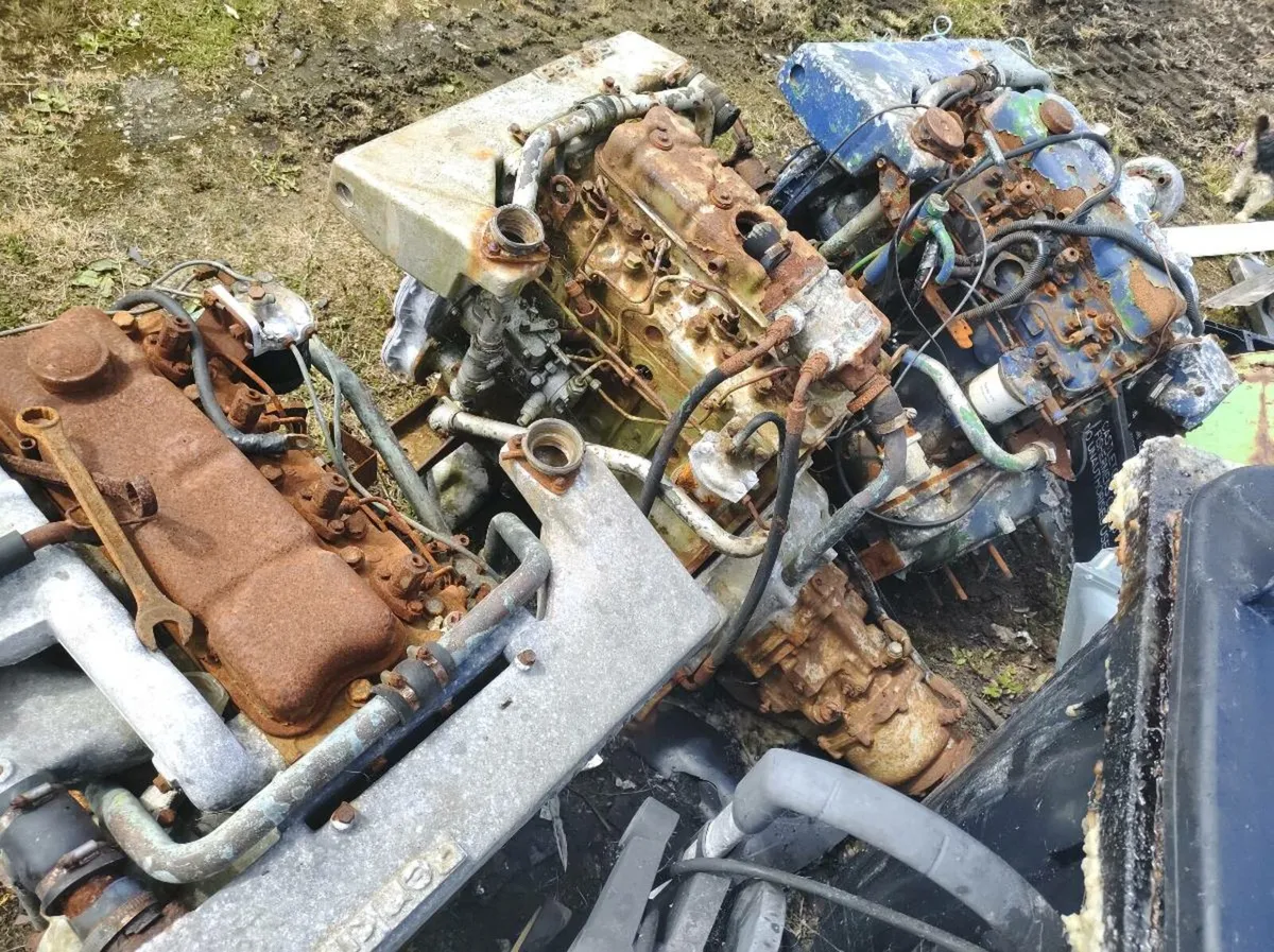 3 Perkins 4 2 3 6 engine - Image 1