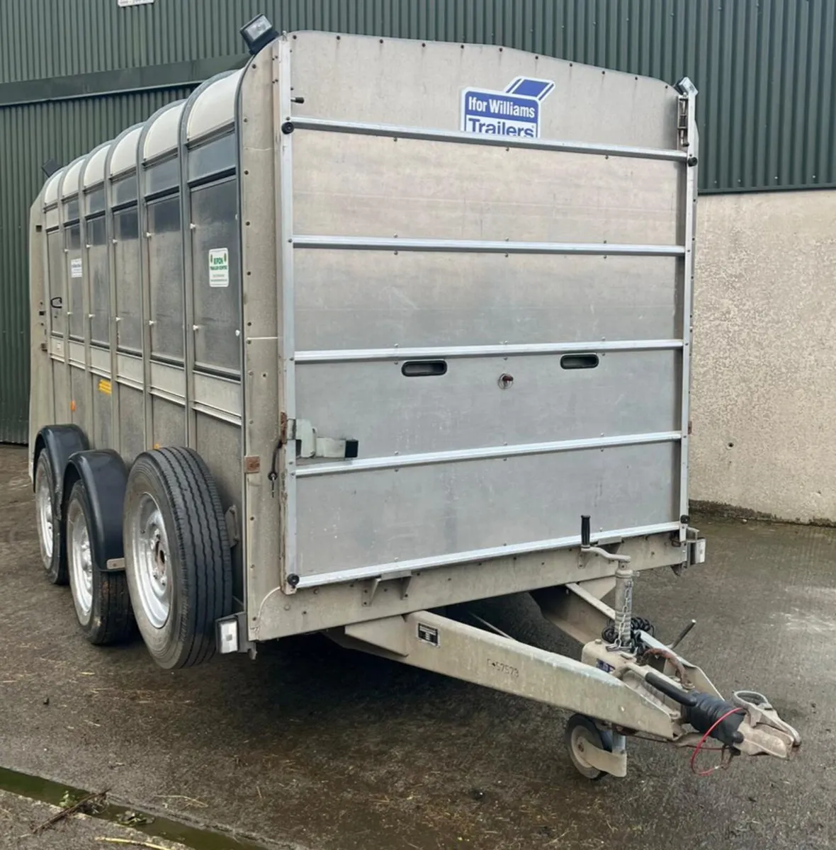 12X5'10 Livestock Trailer - Image 1