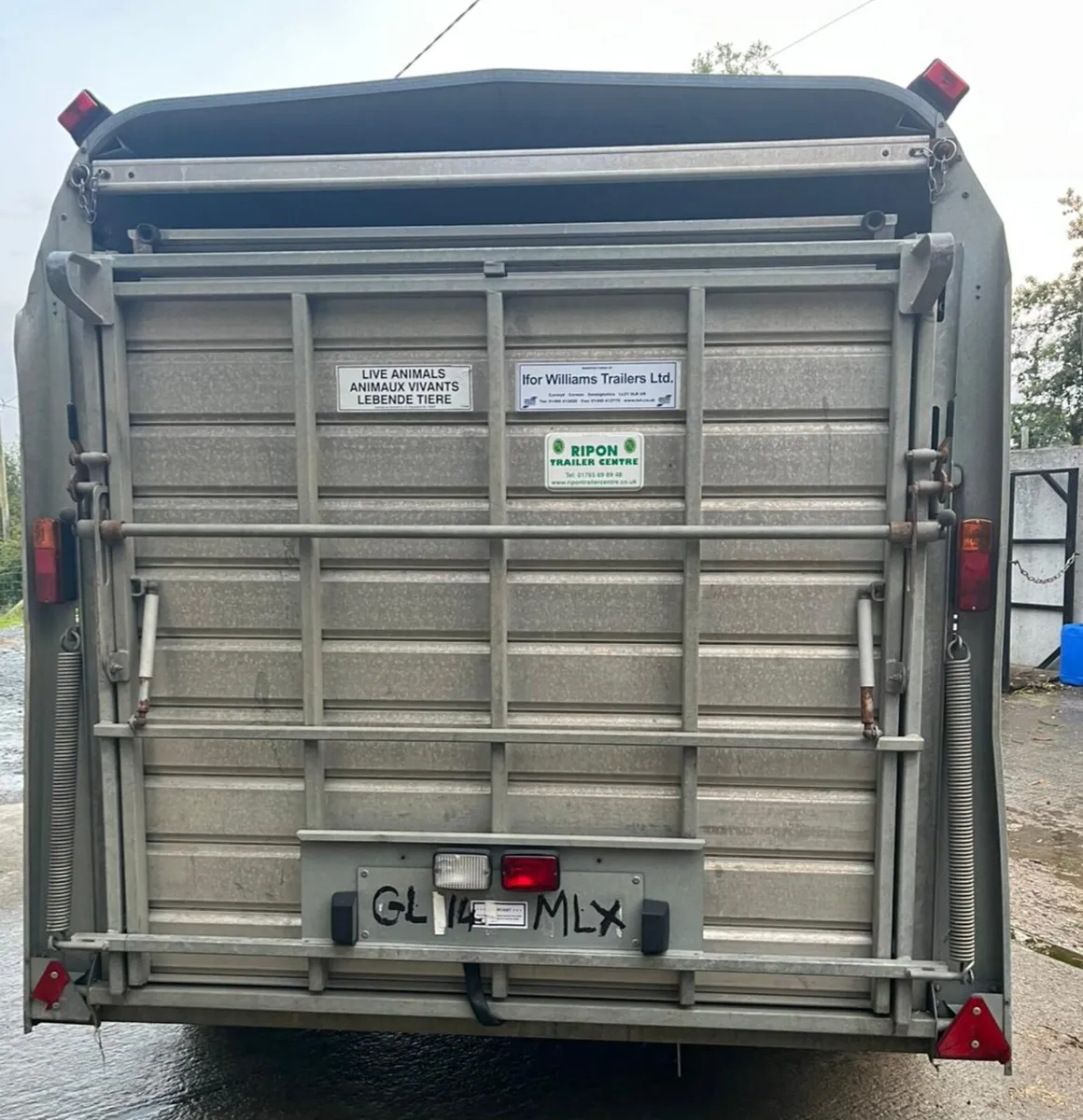12X5'10 Livestock Trailer - Image 3
