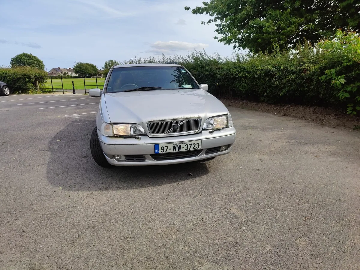 Volvo V70 1997 - Image 4