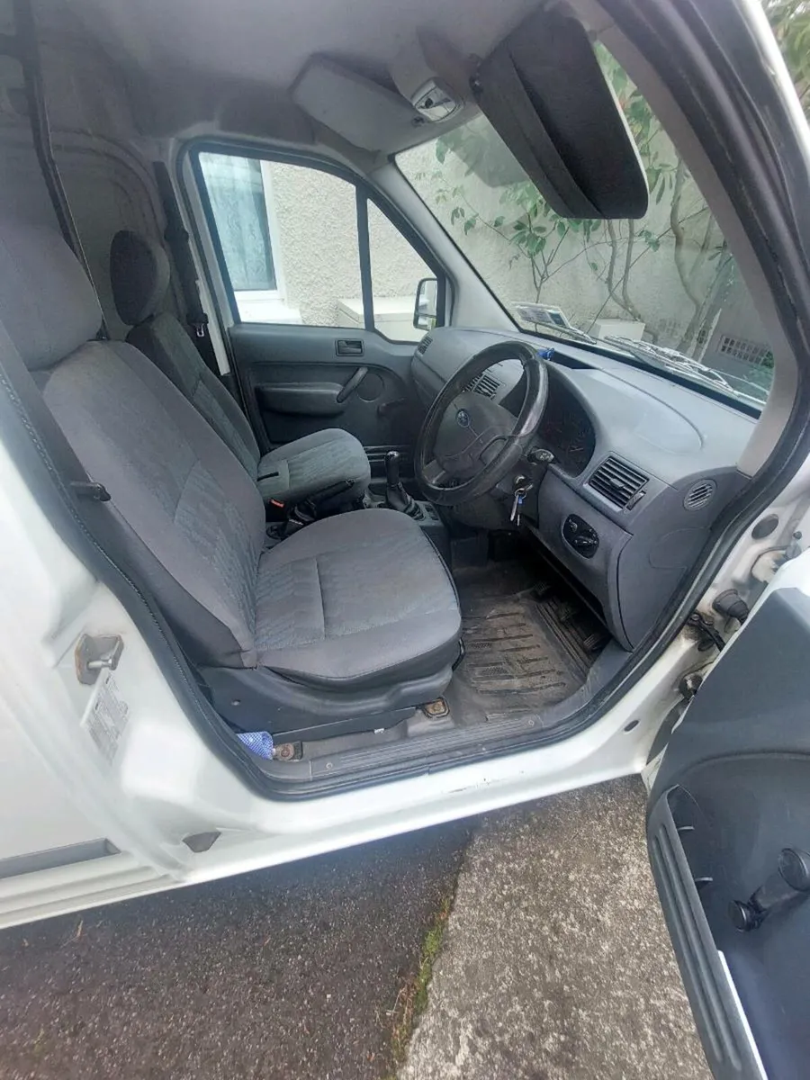 Ford transit connect - Image 2