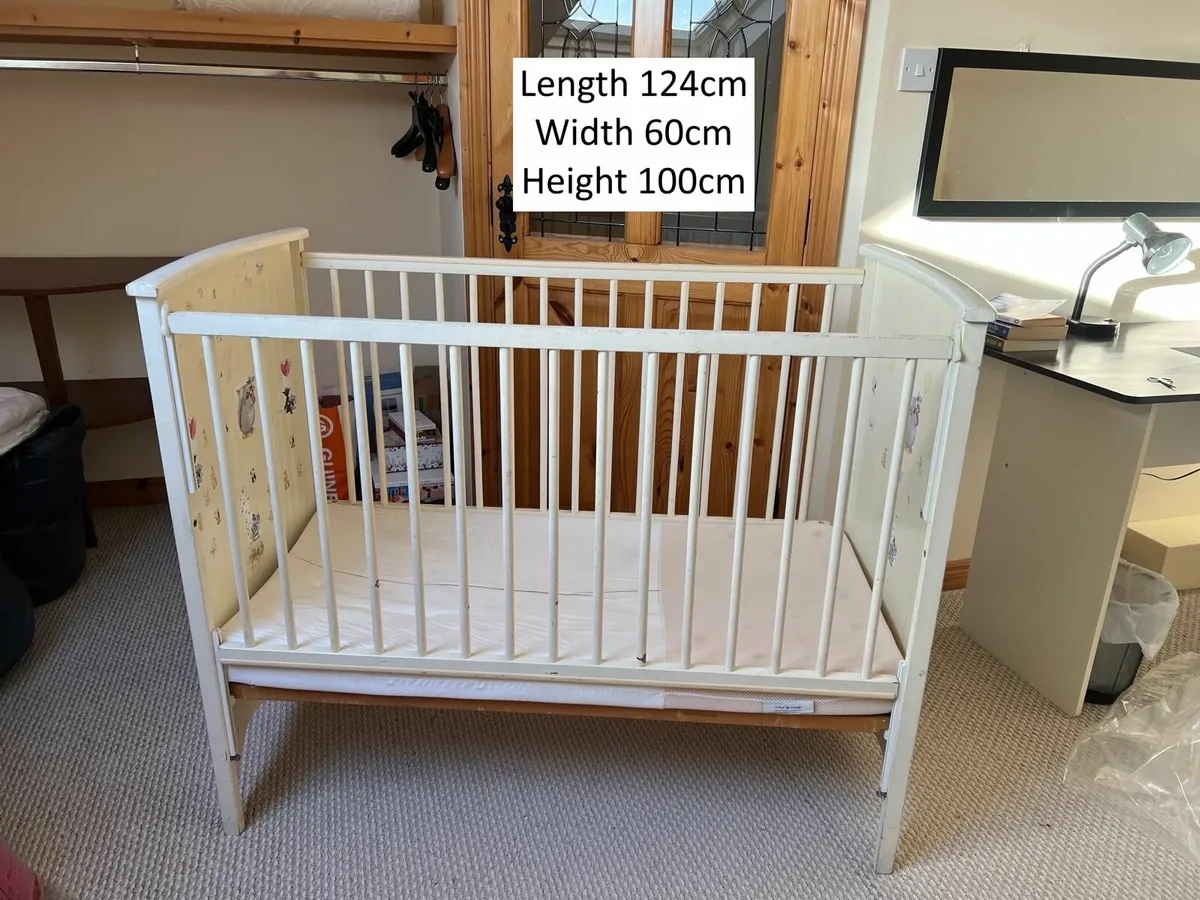 Wooden Baby Cot with Adjustable Sides – Used