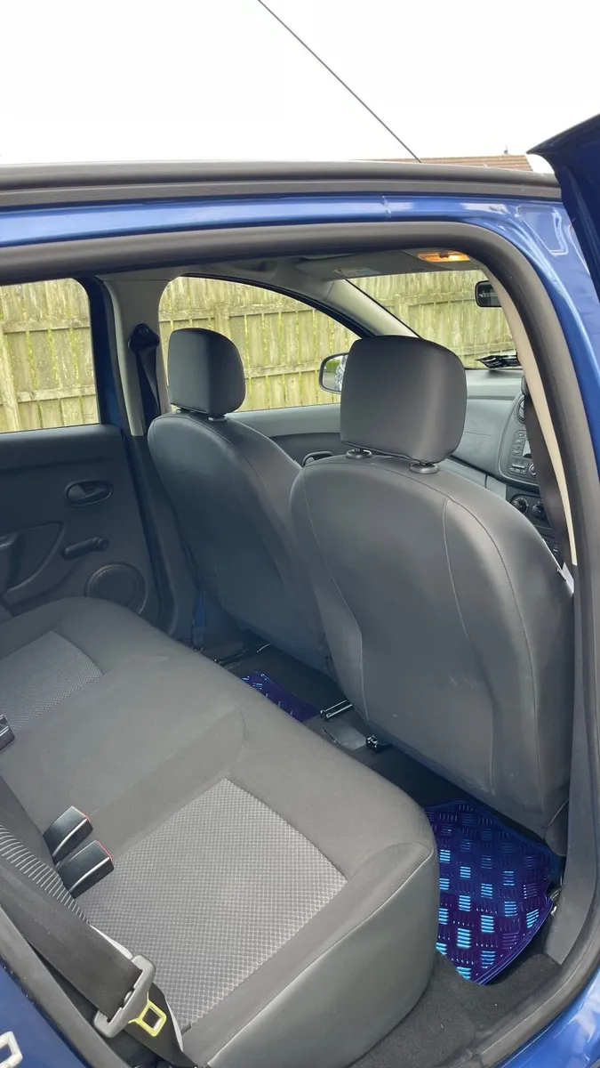 Dacia Sandero 2013 very low mileage 54 000 km - Image 2