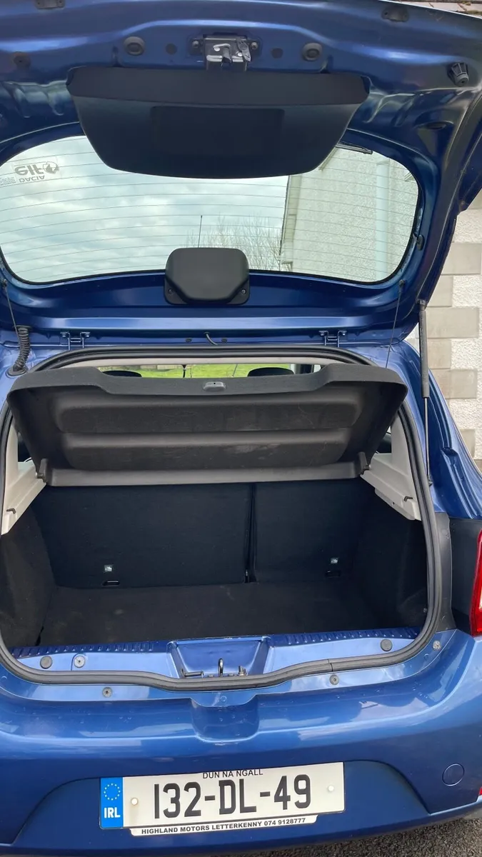 Dacia Sandero 2013 very low mileage 54 000 km - Image 3