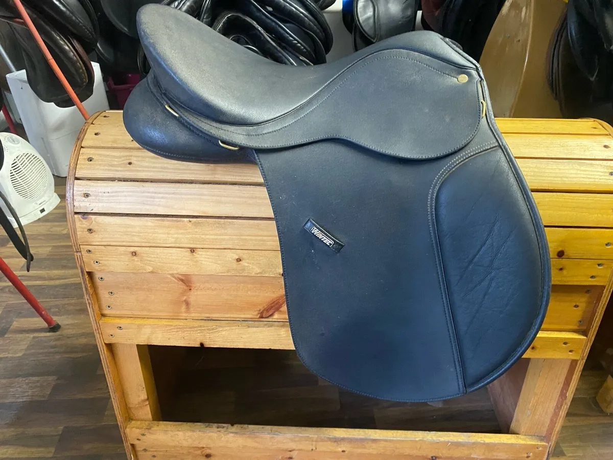 17” Wintec wide adjustable saddle - Image 1