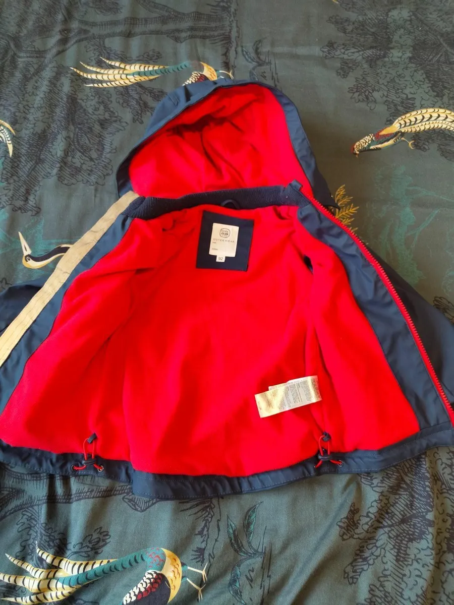 2. Boys Jacket size 18-24 months - Image 4