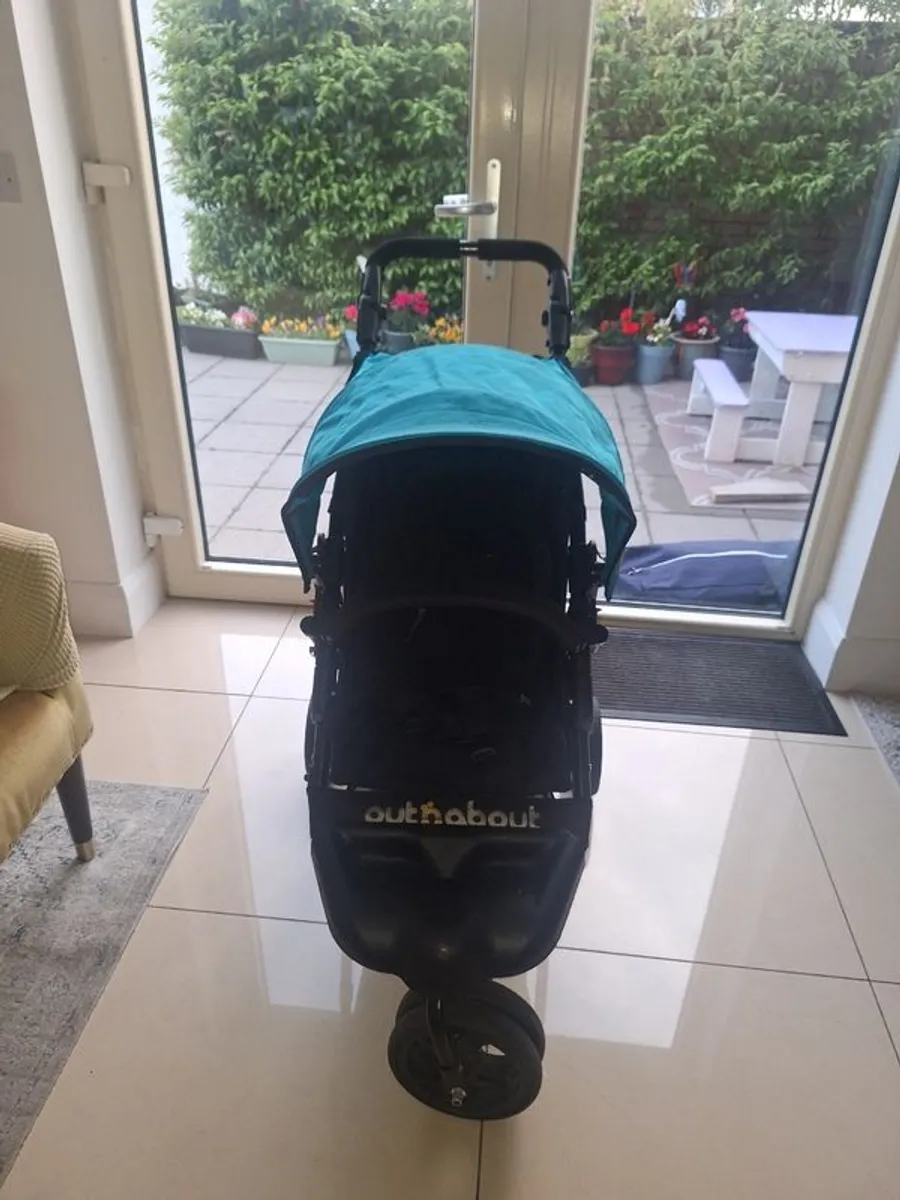 Out 'n' about little nipper buggy - Image 3