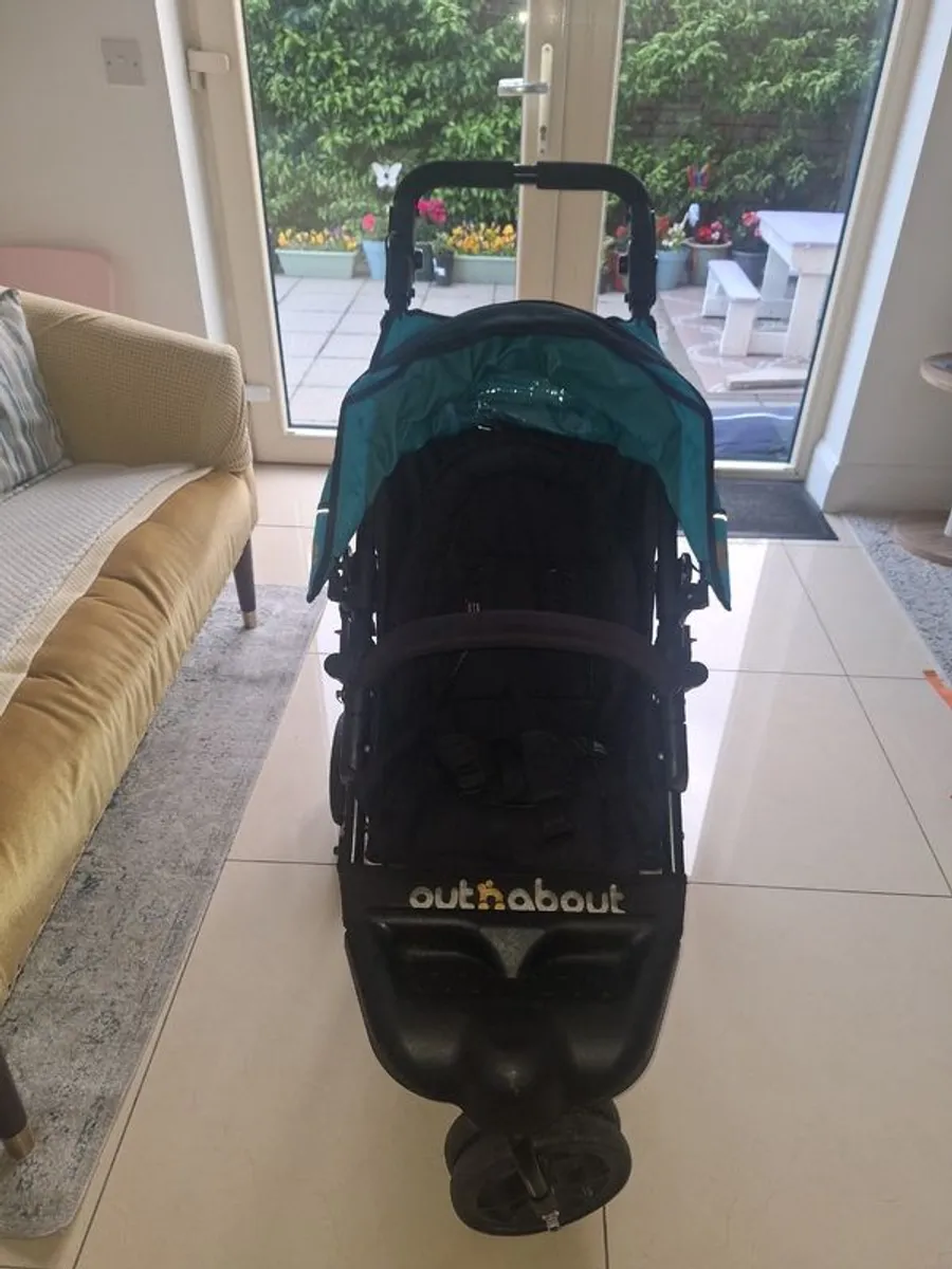 Out 'n' about little nipper buggy - Image 4