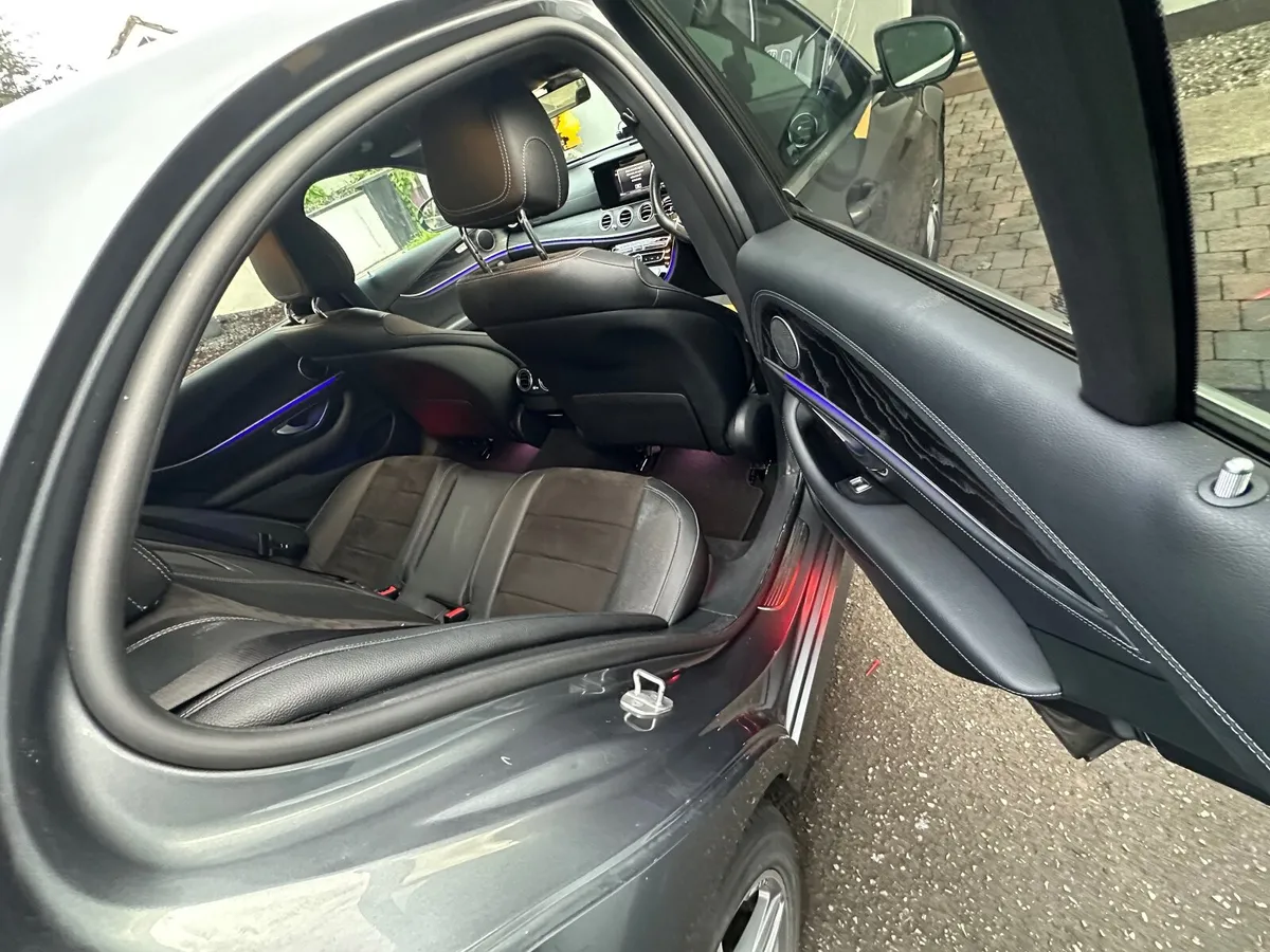 Mercedes-Benz E-Class 2017 - Image 3