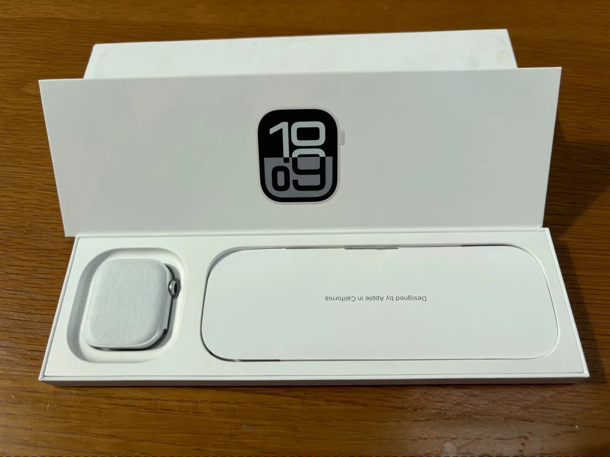 Apple Watch Series 10 - Image 4