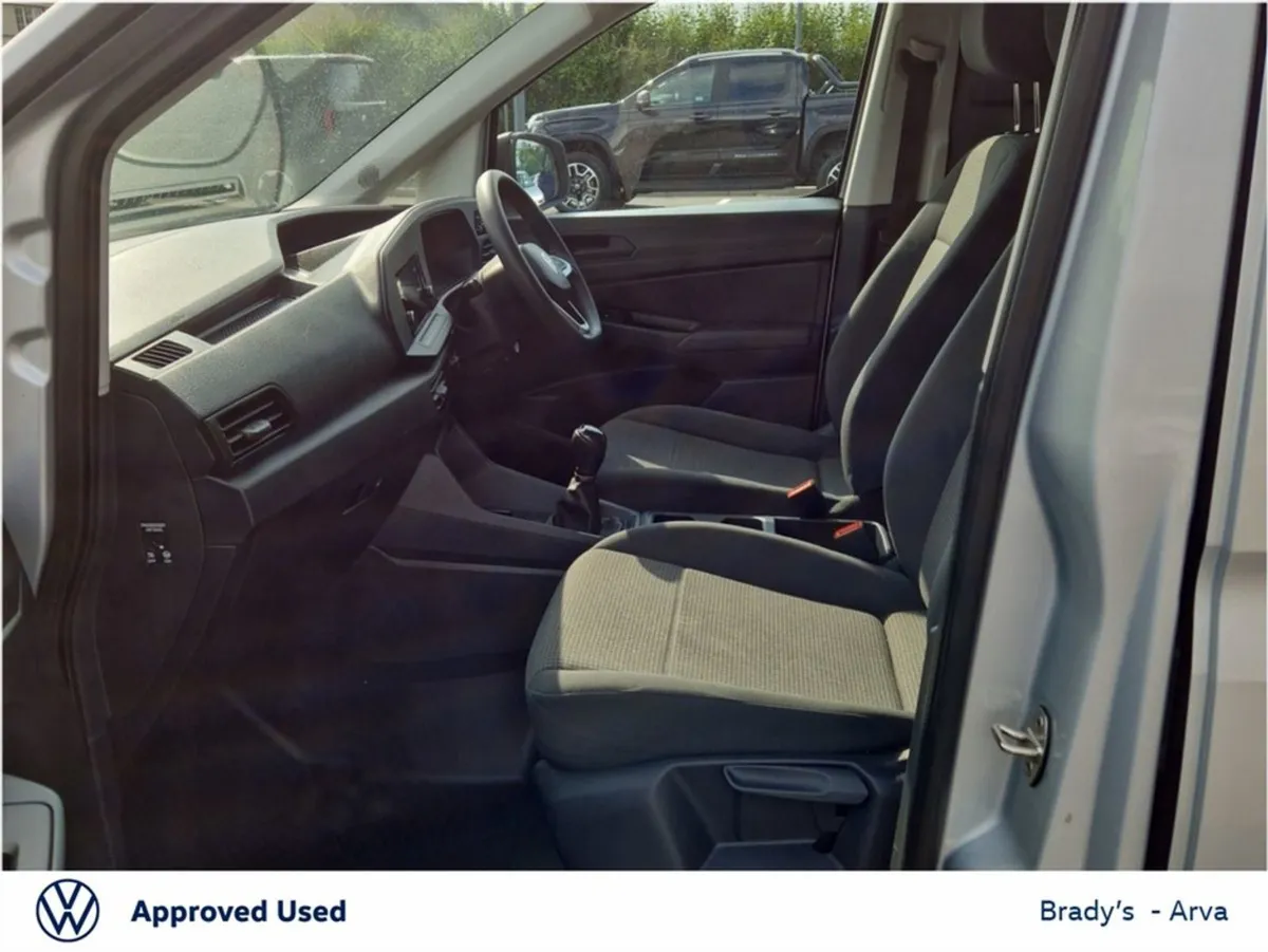 Volkswagen Caddy Cargo TDI 102BHP M6F 5DR - Image 4